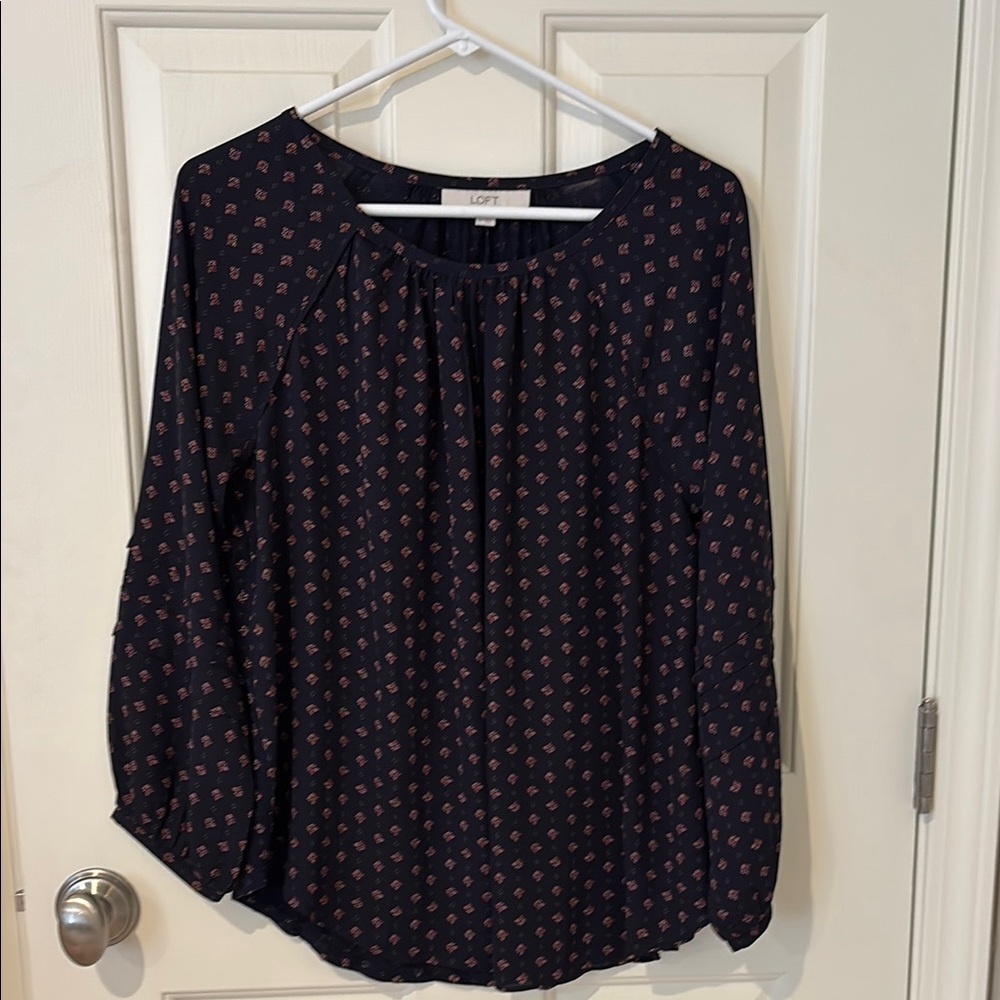 LOFT Women's Black and Red Patterned Top